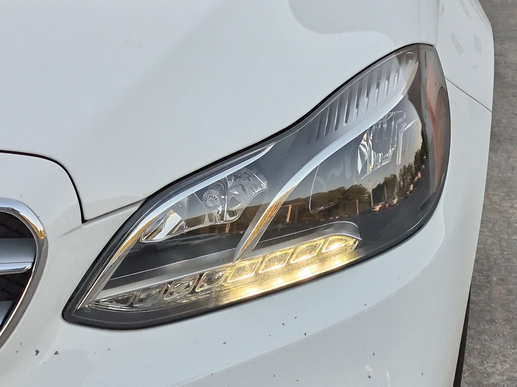 Used 2015 Mercedes-Benz E 350 4MATIC Sedan image 6