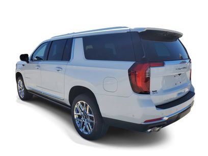 New 2026 GMC Yukon XL Denali w/ Sun & Power Step Package
