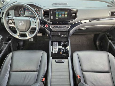 Used 2020 Honda Pilot Touring image 26