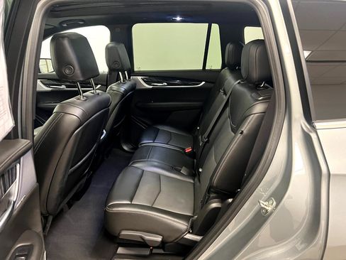 Used 2024 Cadillac XT6 Premium Luxury image 29