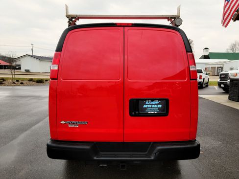 Used 2020 Chevrolet Express 2500 w/ Driver Convenience Package image 5