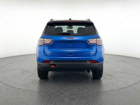 Used 2025 Jeep Compass Trailhawk image 7