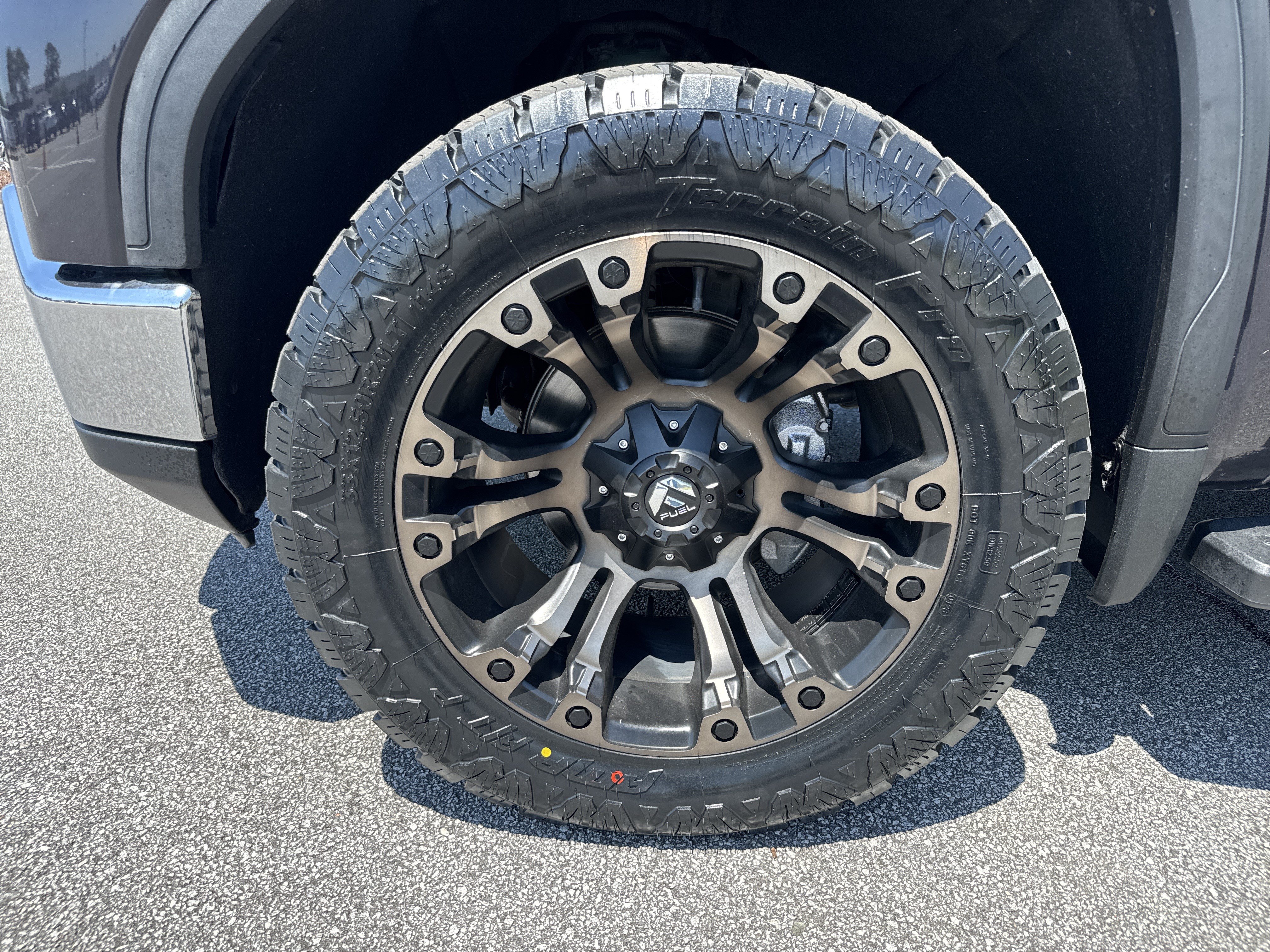 Used 2022 GMC Sierra 1500 SLT w/ SLT Premium Plus Package AWD/4WD image 13