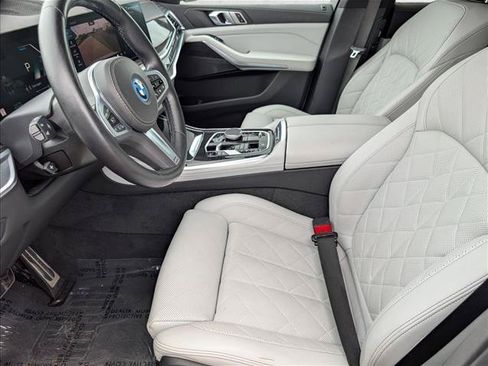 Certified 2024 BMW X5 xDrive50e w/ M Sport Package AWD/4WD image 17