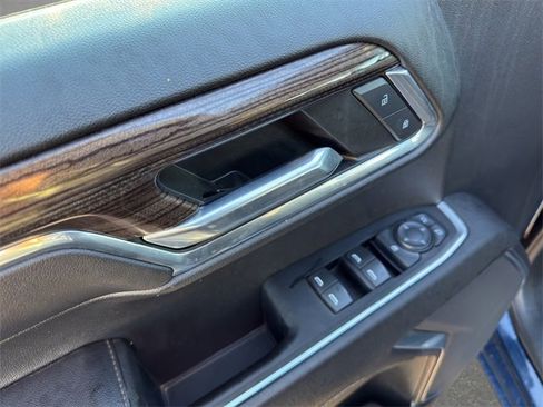 Used 2023 Chevrolet Silverado 1500 RST image 12