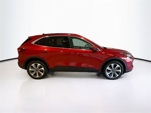Used 2023 Ford Escape Platinum image 8