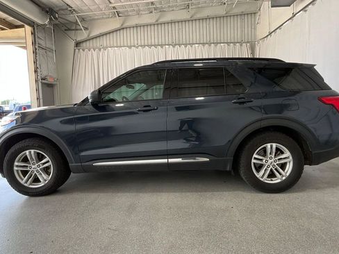 Used 2022 Ford Explorer XLT image 26