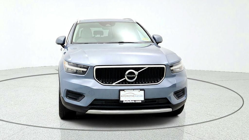 Used 2020 Volvo XC40 T5 Momentum AWD/4WD image 2