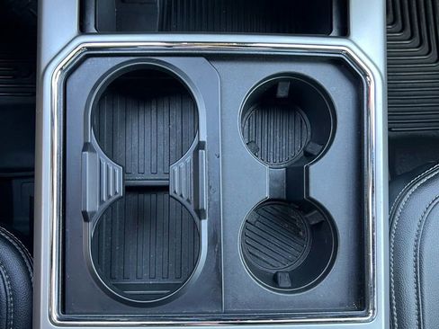 Used 2022 Ford F250 Lariat w/ Lariat Value Package image 39