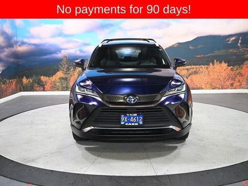 Used 2021 Toyota Venza XLE image 2