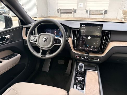 Used 2026 Volvo XC60 B5 Plus w/ Protection Package Premier image 4