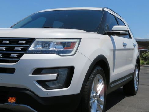 Used 2017 Ford Explorer Limited FWD image 24