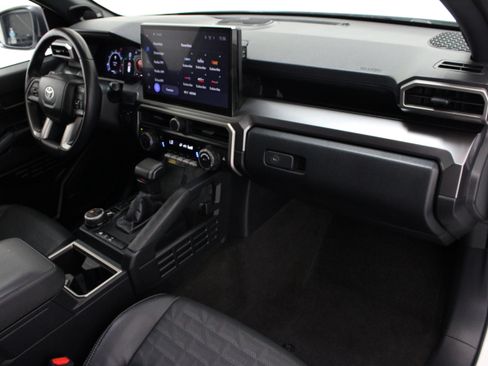 Used 2025 Toyota 4Runner TRD Off-Road Premium w/ Tow Technology Package AWD/4WD image 37