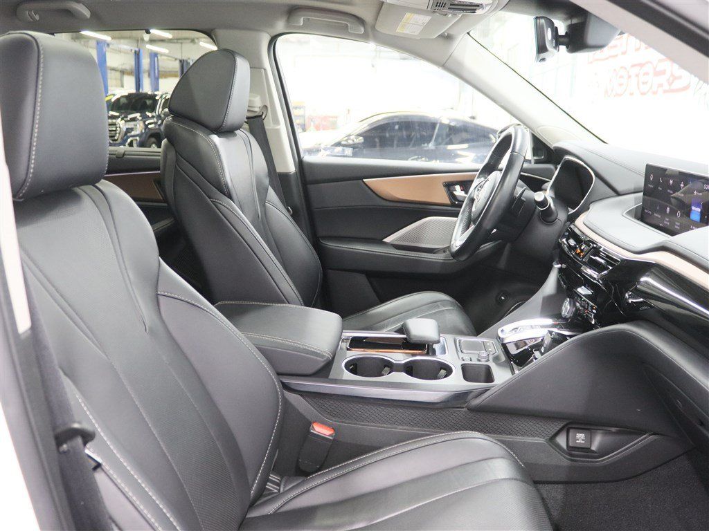 Used 2022 Acura MDX w/ Technology Package AWD/4WD image 32