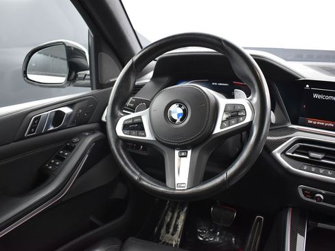 Used 2022 BMW X5 M50i w/ Executive Package image 17
