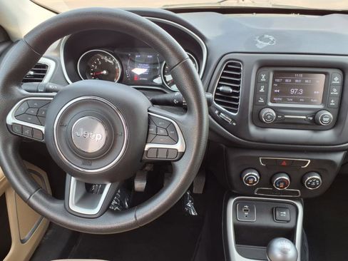 Used 2018 Jeep Compass Sport image 17