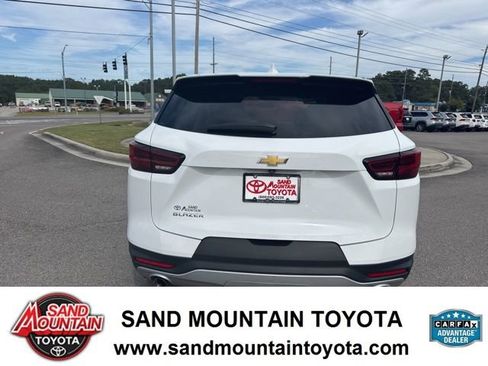 Used 2023 Chevrolet Blazer LT image 4