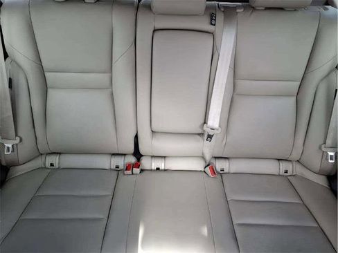 Certified 2022 Nissan Rogue SV w/ SV Premium Package image 17