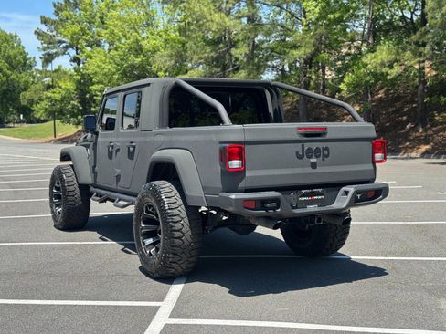 Used 2022 Jeep Gladiator Sport AWD/4WD image 8