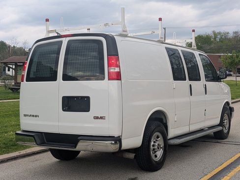 Used 2020 GMC Savana 2500 w/ Driver Convenience Package RWD image 5