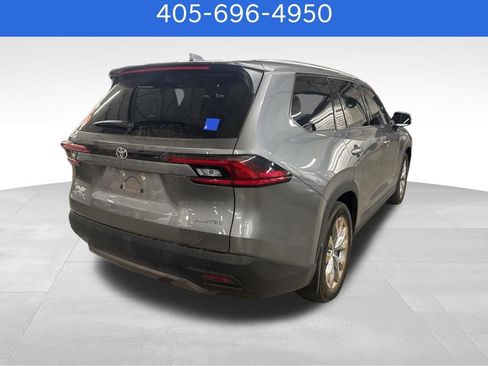 Used 2025 Toyota Grand Highlander AWD Hybrid image 14