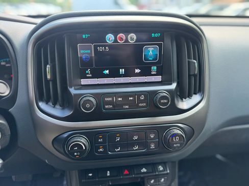 Used 2015 Chevrolet Colorado Z71 w/ Trail Boss Edition RWD image 13