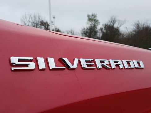 Used 2022 Chevrolet Silverado 1500 Custom image 33