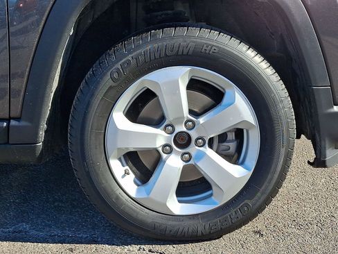 Used 2020 Jeep Compass Latitude w/ Cold Weather Group image 9