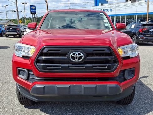 Used 2016 Toyota Tacoma SR w/ Towing Package AWD/4WD image 2