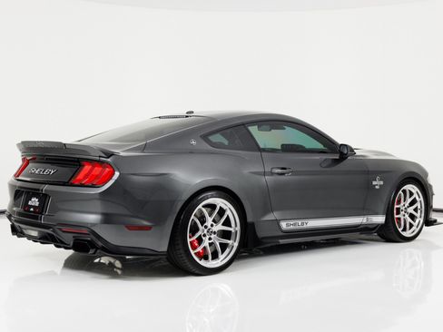 Used 2019 Ford Mustang GT Premium w/ GT Performance Package RWD image 3