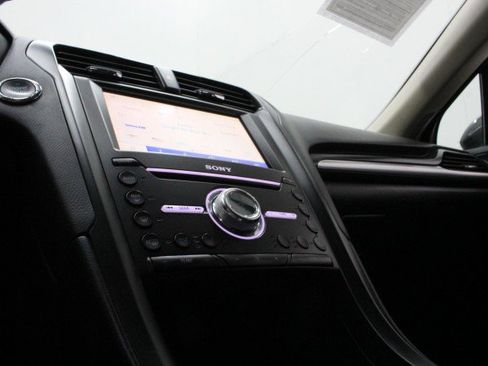 Used 2020 Ford Fusion Titanium image 16