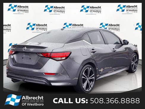 Used 2022 Nissan Sentra SR w/ SR Premium Package FWD image 5
