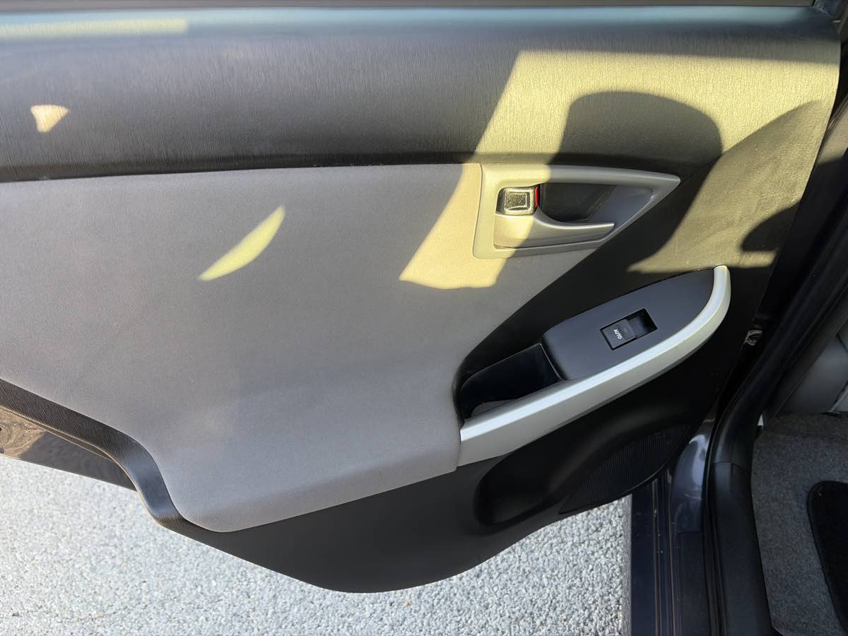 Used 2012 Toyota Prius Three FWD image 12
