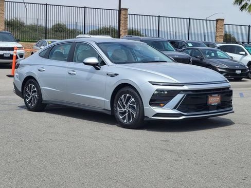 New 2026 Hyundai Sonata Blue FWD image 32