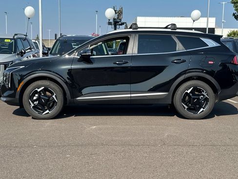 Certified 2026 Kia Sportage EX AWD/4WD image 7