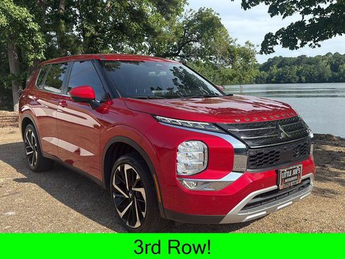 Used 2022 Mitsubishi Outlander SE FWD image 1