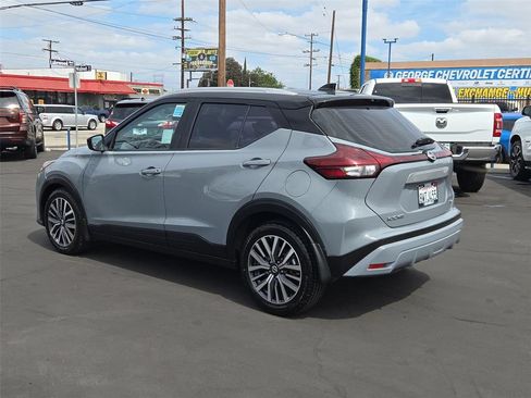 Used 2021 Nissan Kicks SV FWD image 30