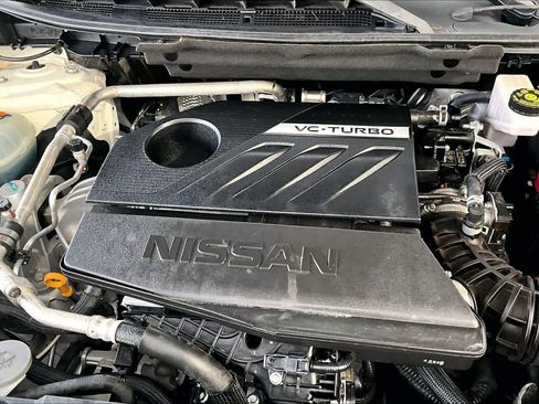 Certified 2025 Nissan Rogue SV image 32