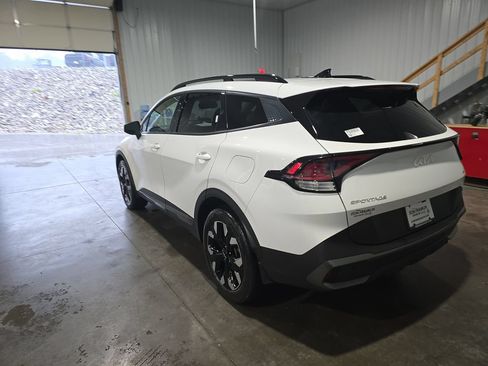 Used 2023 Kia Sportage X-Line w/ X-Line Premium Package AWD/4WD image 3