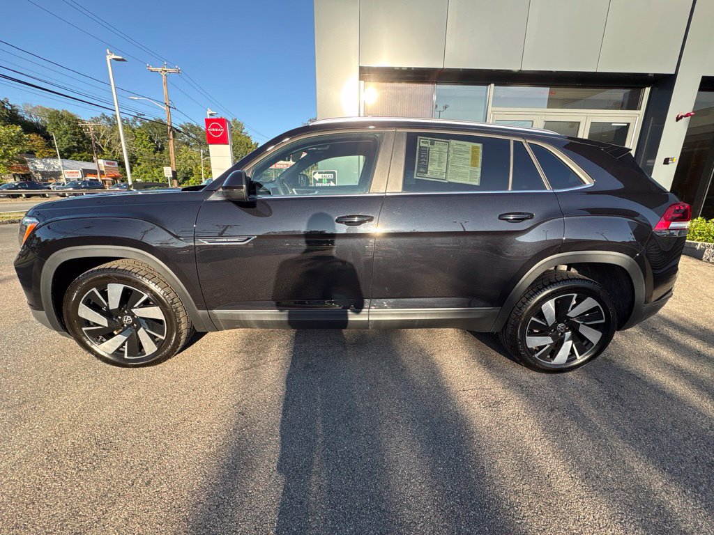Used 2024 Volkswagen Atlas Cross Sport SE AWD/4WD image 10