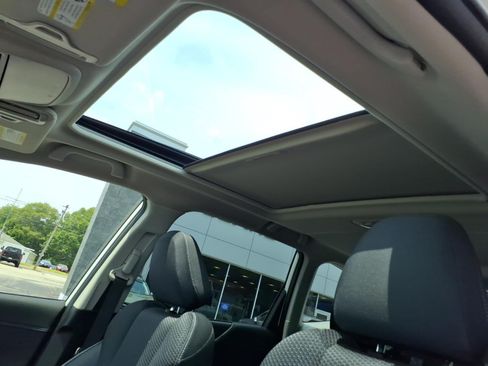 Certified 2023 Subaru Forester Premium AWD/4WD image 8