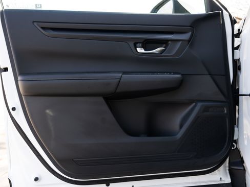 Used 2025 Honda CR-V EX image 36