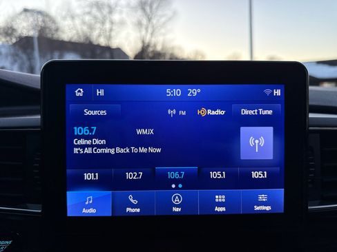 Used 2023 Ford Explorer Limited image 52