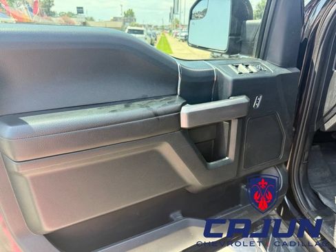 Used 2019 Ford F150 XLT w/ Equipment Group 302A Luxury AWD/4WD image 8