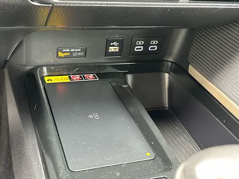 Used 2025 Toyota Camry SE FWD image 24