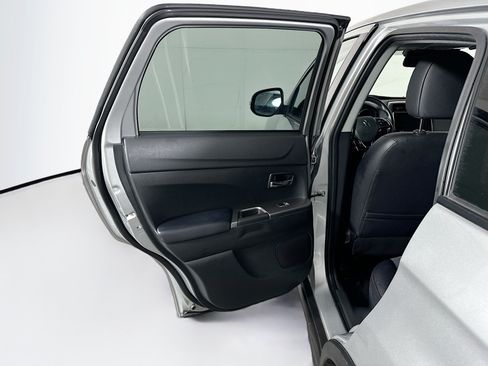 Used 2025 Mitsubishi Outlander Sport SE AWD/4WD image 24