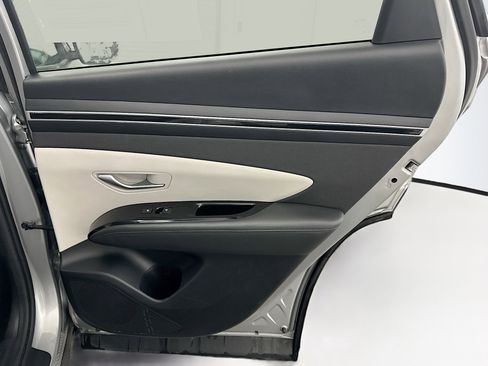 Used 2024 Hyundai Tucson Limited image 33