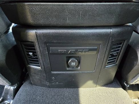 Used 2023 RAM 1500 Classic SLT w/ Trailer & Traction Group AWD/4WD image 15