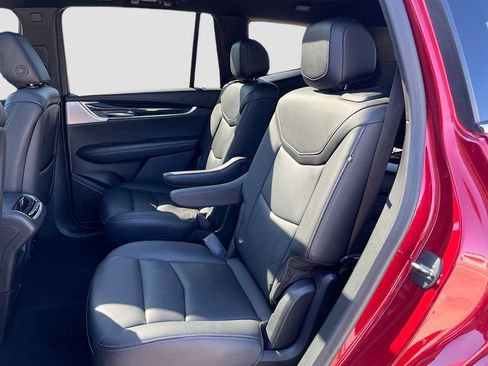 Used 2022 Cadillac XT6 Premium Luxury w/ Technology Package image 25