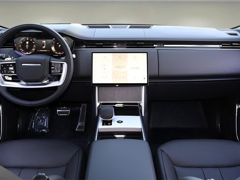 New 2026 Land Rover Range Rover Long Wheelbase SE image 14
